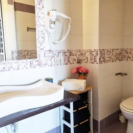 In Cutro Mit Kleiner Terrasse Апартаменты