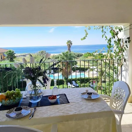 Апартаменты In Cutro Mit Kleiner Terrasse