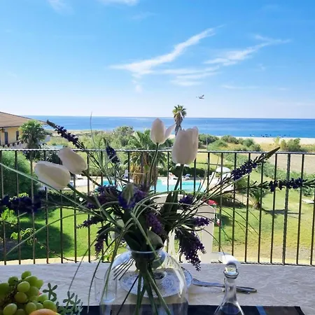 Apartment In Cutro Mit Kleiner Terrasse Le Castella (Calabria)